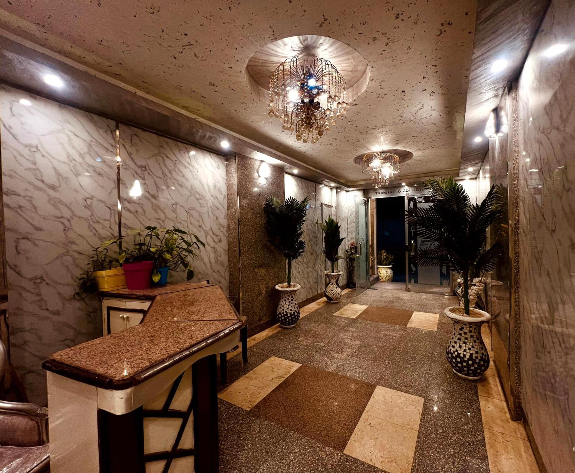 Grand Pyramids In Hotel Giza Exterior foto